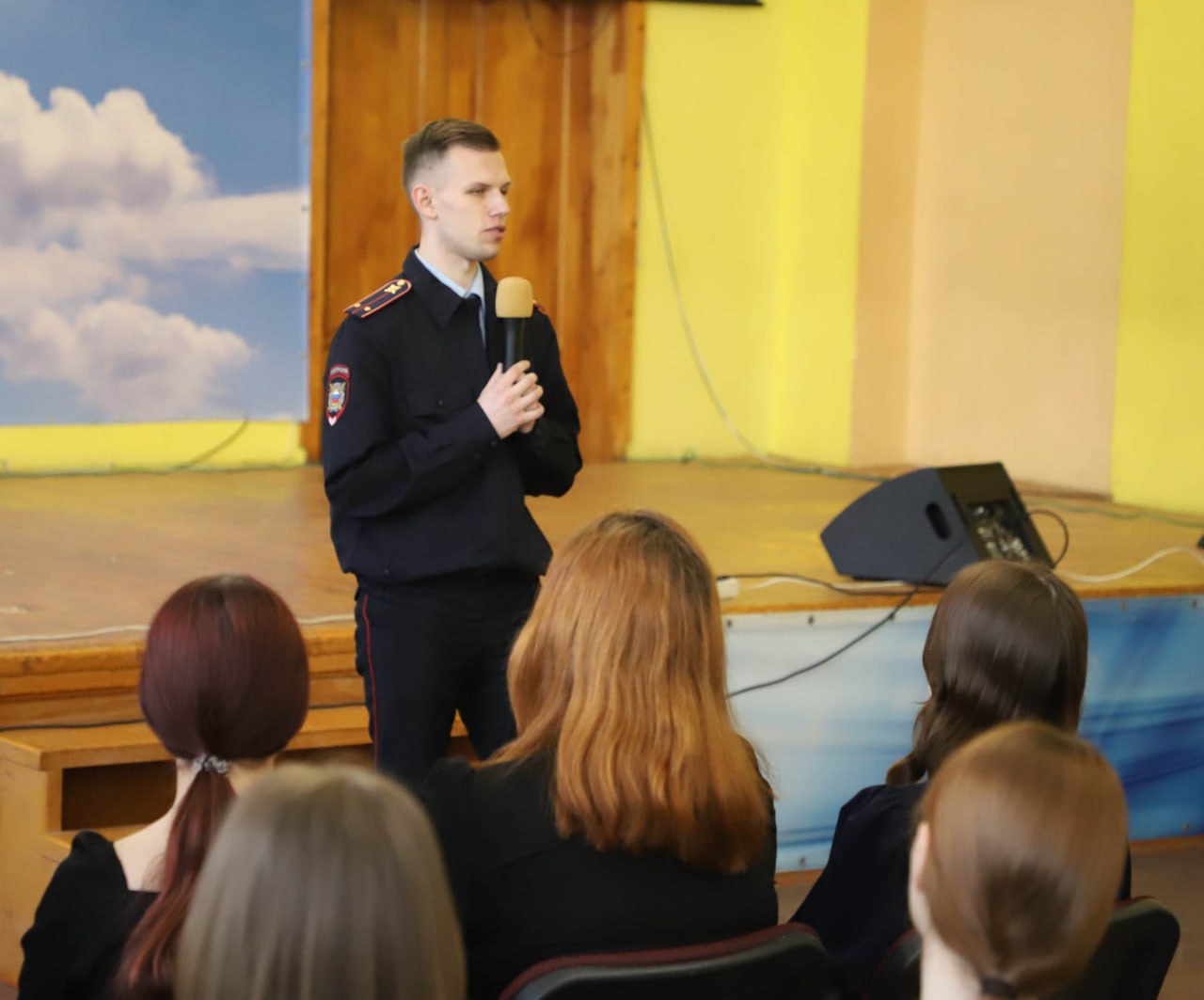 Полицейские провели в школе №11 города Рязани масштабную акцию «Рязань – наш безопасный дом»