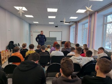 Сотрудник регионального следственного управления СК России провел профилактическое занятие с учащимися