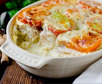 Постная рисовая запеканка с рыбой