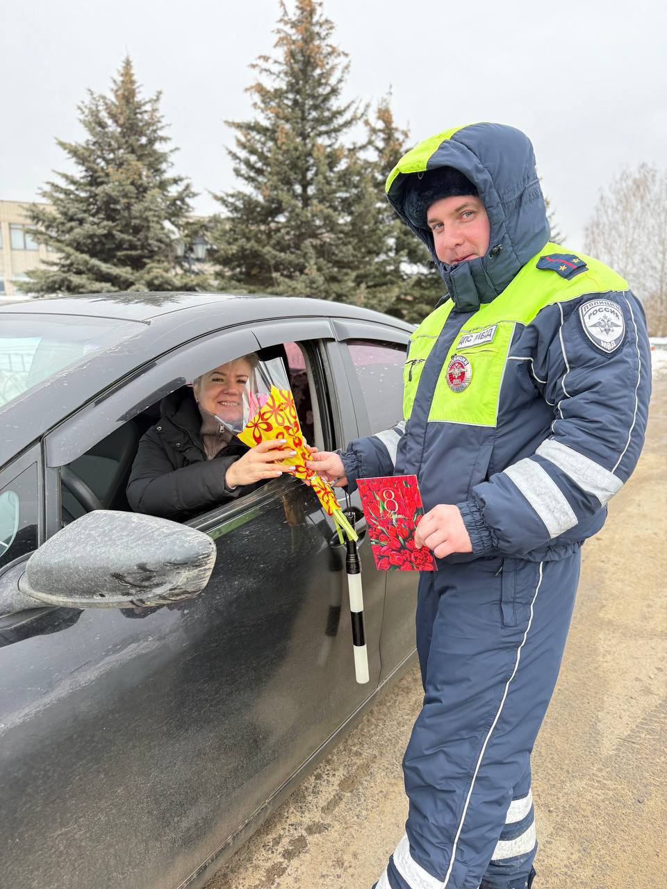 На территории Клепиковского района была организована и проведена акция "Цветы для автоледи", ставшая доброй весенней традицией для Госавтоинспекции На территории Клепиковского района была организована и проведена акция "Цветы для автоледи", ставшая доброй весенней традицией для Госавтоинспекции