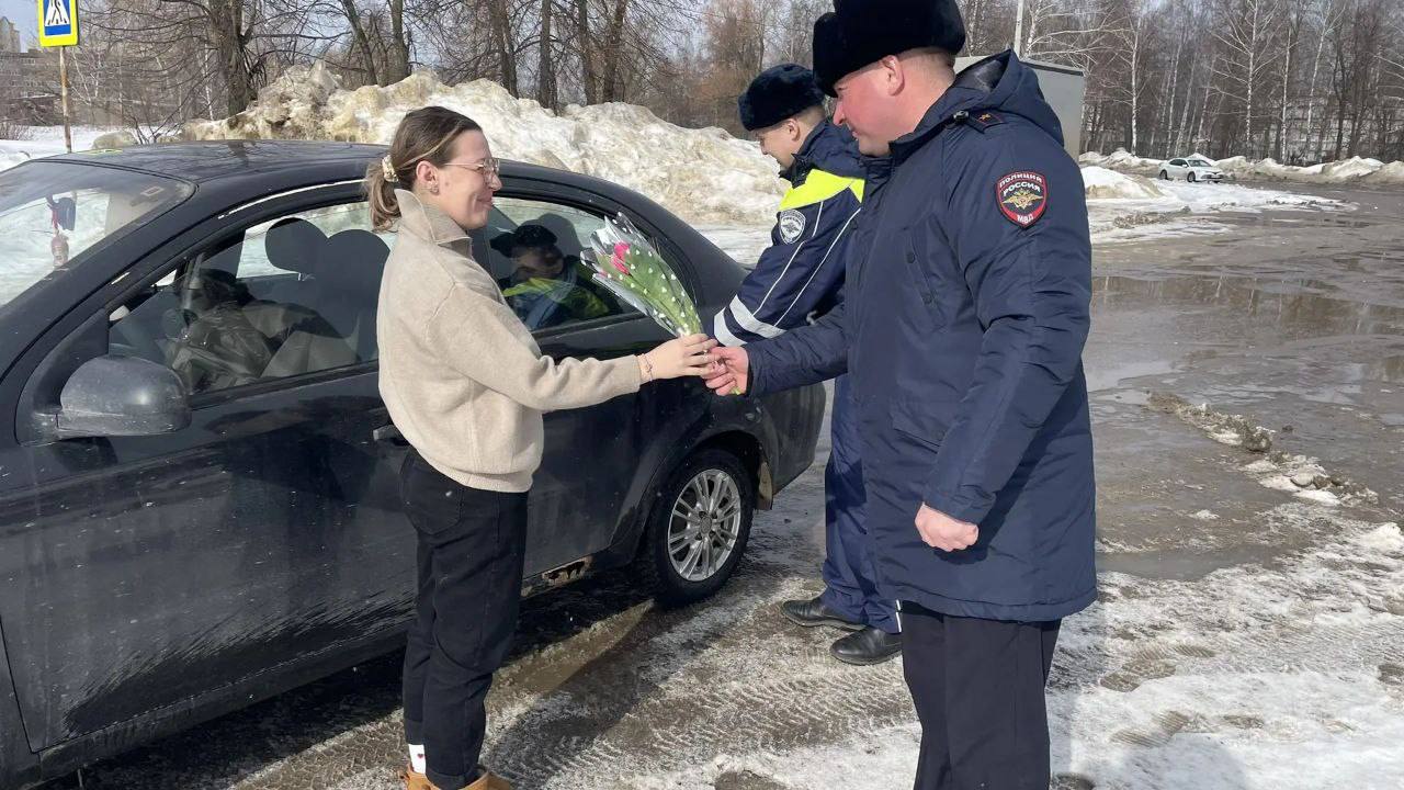 «Цветы для автоледи» в Пронском районе