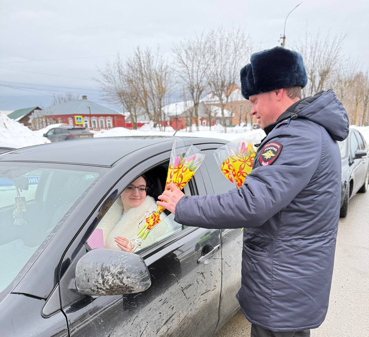 На территории Клепиковского района была организована и проведена акция "Цветы для автоледи", ставшая доброй весенней традицией для Госавтоинспекции На территории Клепиковского района была организована и проведена акция "Цветы для автоледи", ставшая доброй весенней традицией для Госавтоинспекции