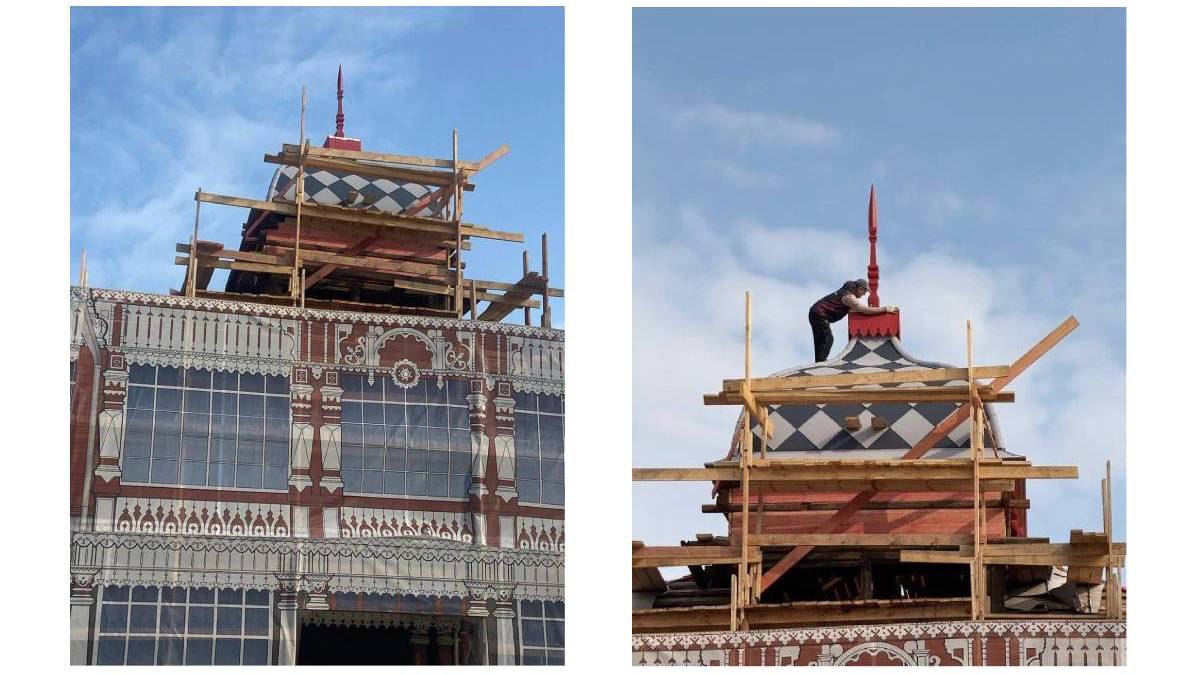 На здании Летнего клуба Дворянского собрания в Рязани смонтировали купол со шпилем