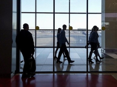 Тысячи россиян не могут вернуться домой из-за закрытого неба