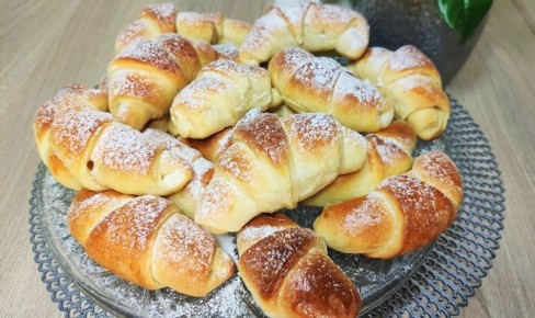 Вкусные рогалики с яблоками: простой рецепт для уютного завтрака