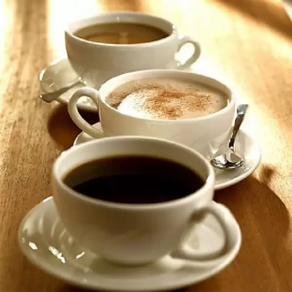 Утренний кофе: бодрствование или риск для здоровья?