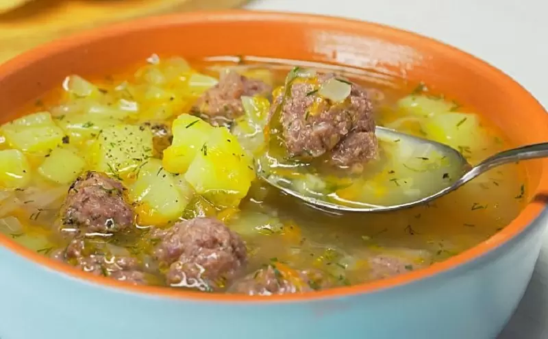 Как создать идеальный домашний суп с фрикадельками за полчаса