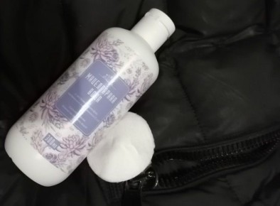 Как эффективно очистить засаленные участки на куртке