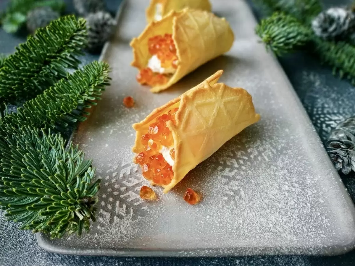 Вафли с творожным сыром и каперсами: новый взгляд на закуску