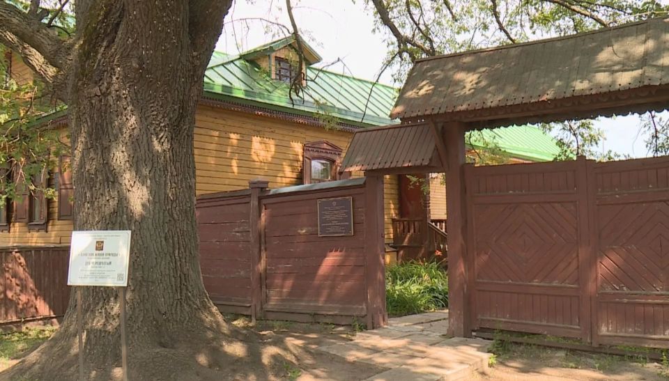 Рязанский дуб черешчатый участвует в конкурсе "Российское дерево года"