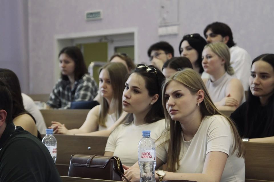 Руководитель следственного управления встретился с выпускниками юридического института Академии права и управления Федеральной службы исполнения наказаний Руководитель следственного управления встретился с выпускниками юридического института Академии права и управления Федеральной службы исполнения наказаний