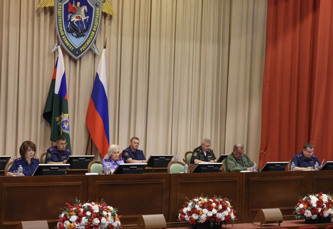 Председатель СК России провёл личный приём граждан по вопросам расследования преступлений прошлых лет Председатель СК России провёл личный приём граждан по вопросам расследования преступлений прошлых лет