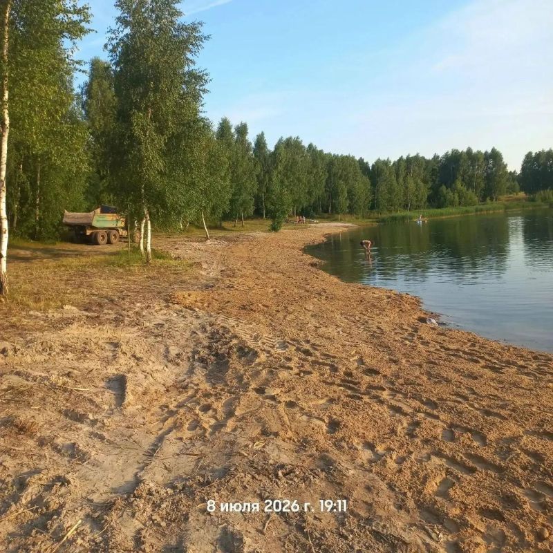 Пляжную зону у озера Святого в Шиловском районе благоустраивают по программе поддержки местных инициатив