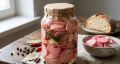 Как заквасить редиску без воды и уксуса всего за 48 часов: секреты хрустящей закуски