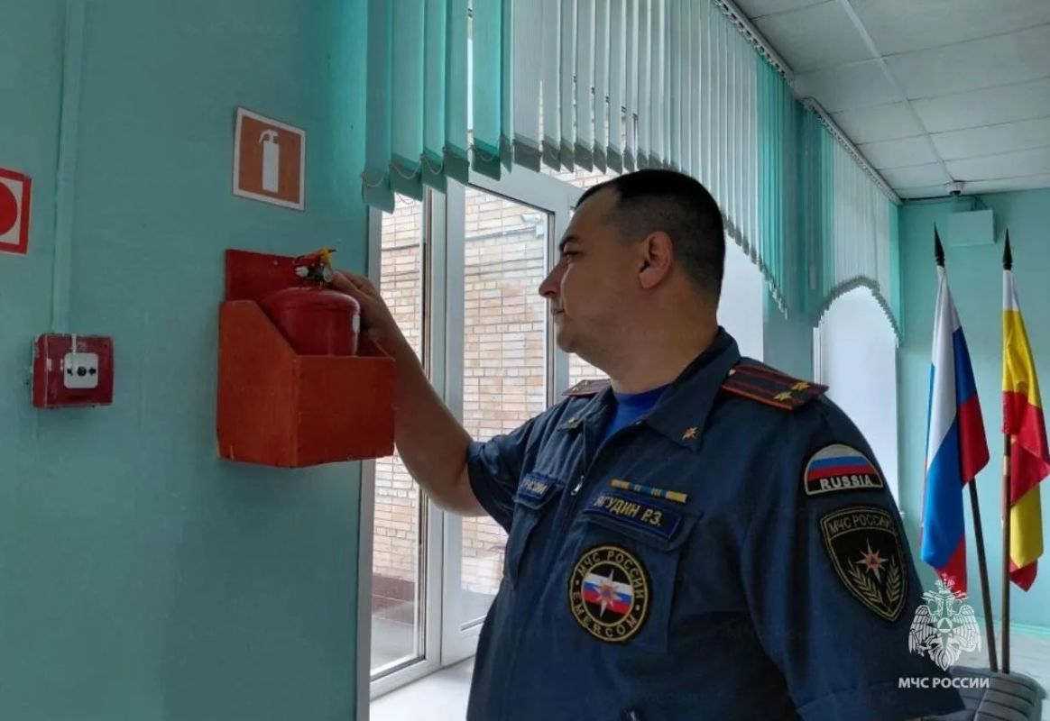 На контроле Главного управления — сотрудники ведомства провели дежурства в школах Рязанской области На контроле Главного управления — сотрудники ведомства провели дежурства в школах Рязанской области