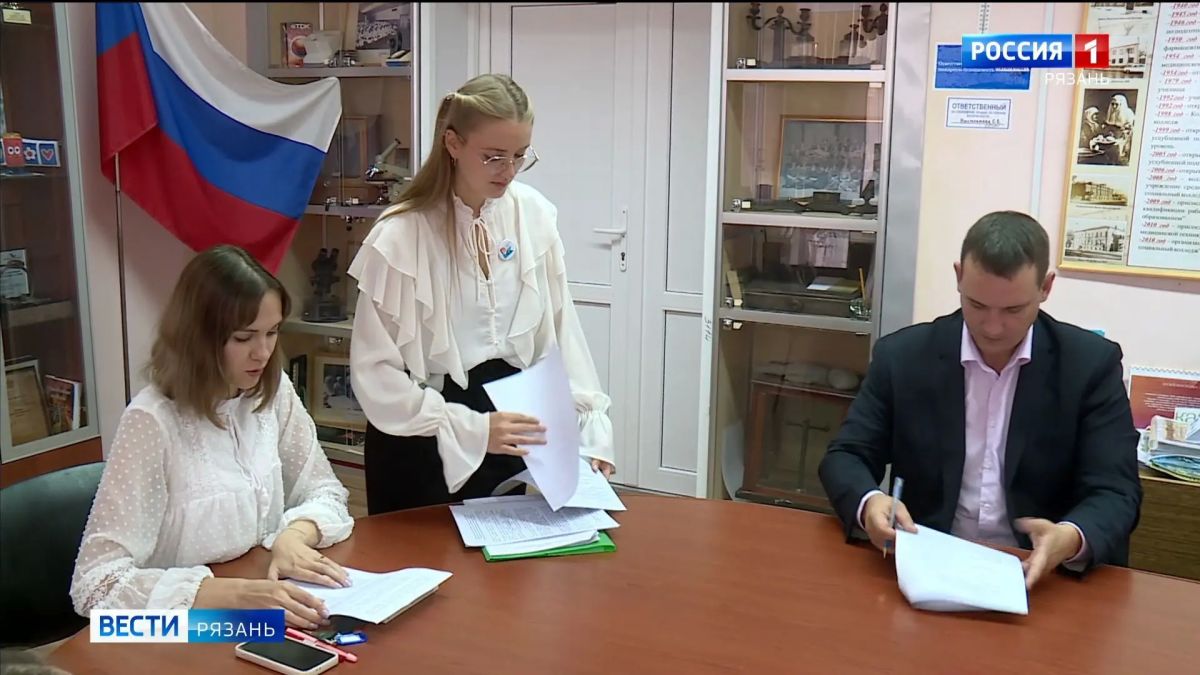 Целевые договоры подписали первокурсники рязанского медколледжа