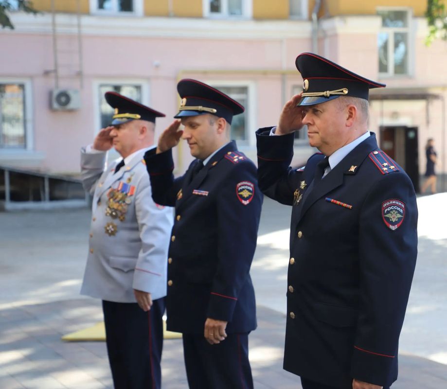 В Музее рязанской полиции прошло торжественное вручение удостоверений кадетам В Музее рязанской полиции прошло торжественное вручение удостоверений кадетам