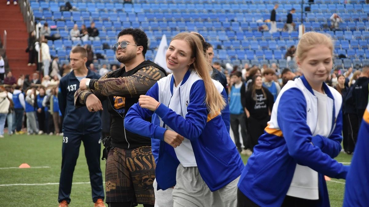 На стадионе «Рязань-Арена» прошла «Зарядка с чемпионом» На стадионе «Рязань-Арена» прошла «Зарядка с чемпионом»