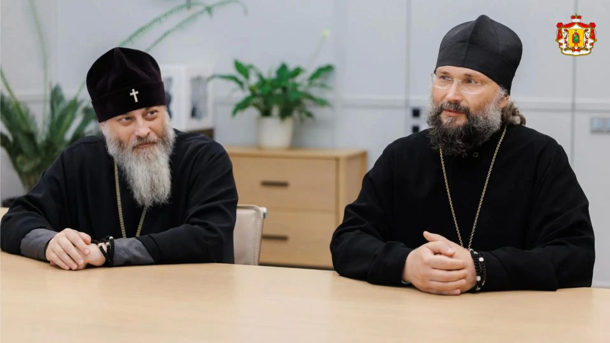 Павел Малков провёл рабочую встречу с Митрополитом Рязанским и Михайловским Никодимом Павел Малков провёл рабочую встречу с Митрополитом Рязанским и Михайловским Никодимом