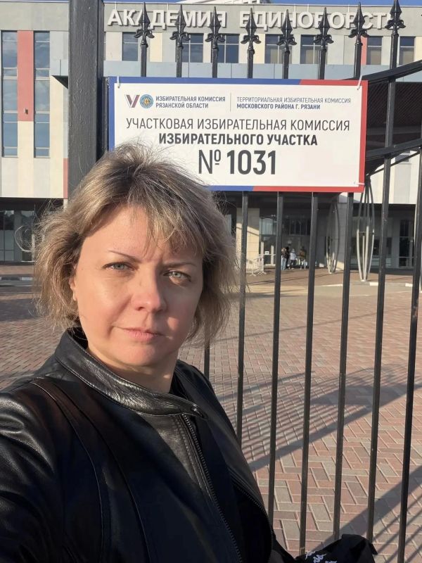 На каждом избирательном участке за прозрачностью и законностью процесса следят наблюдатели На каждом избирательном участке за прозрачностью и законностью процесса следят наблюдатели