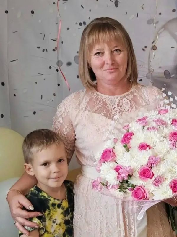 В дни голосования на участках кипит работа: списки избирателей, бюллетени, постоянный поток людей В дни голосования на участках кипит работа: списки избирателей, бюллетени, постоянный поток людей