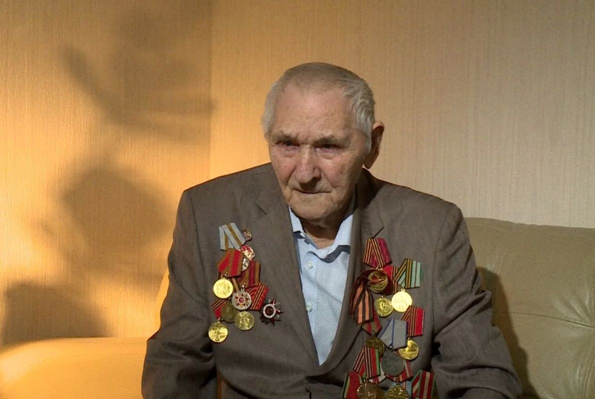 Участник Великой Отечественной войны Иван Никитович Кузнецов отмечает вековой юбилей