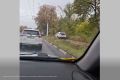 На Куйбышевском шоссе водитель объехал пробку по тротуару