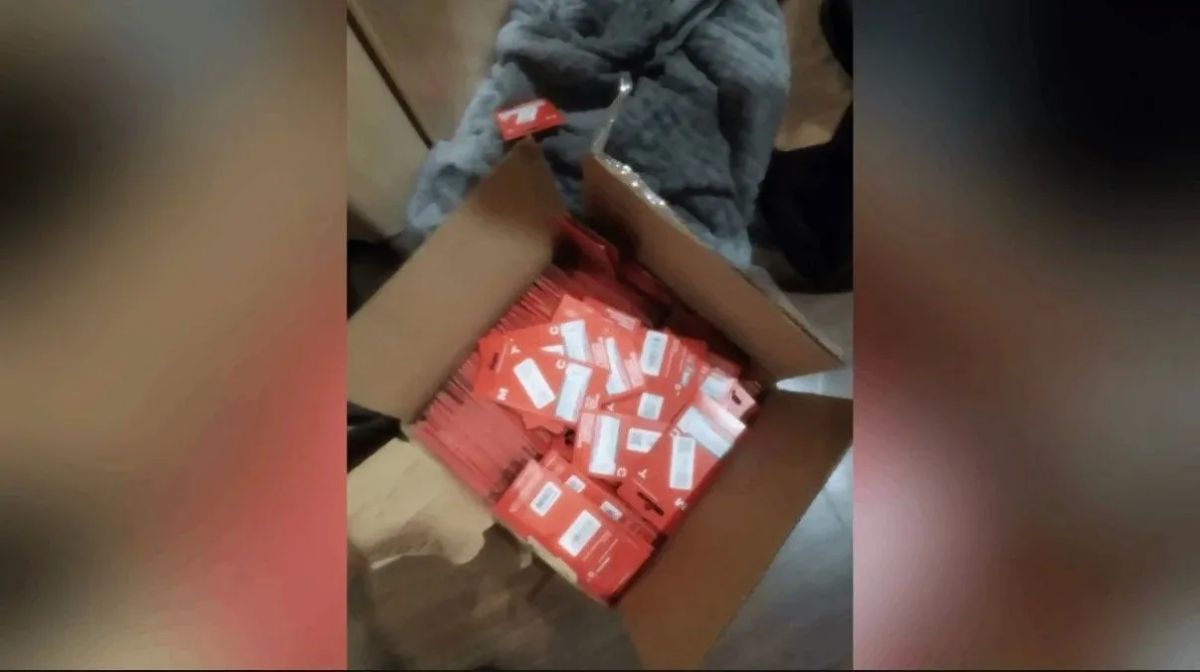 В Рязани выявлена и ликвидирована подпольная АТС дистанционных мошенников В Рязани выявлена и ликвидирована подпольная АТС дистанционных мошенников