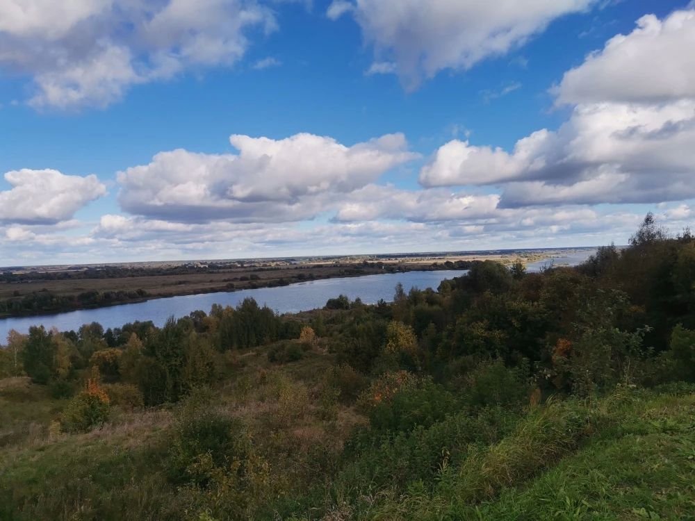 В Государственном музее-заповеднике С.А. Есенина в Константинове прошел традиционный Всероссийский есенинский праздник поэзии «В единстве слова и души», приуроченный к 131 годовщине со дня рождения выдающегося русского поэта... В Государственном музее-заповеднике С.А. Есенина в Константинове прошел традиционный Всероссийский есенинский праздник поэзии «В единстве слова и души», приуроченный к 131 годовщине со дня рождения выдающегося русского поэта...