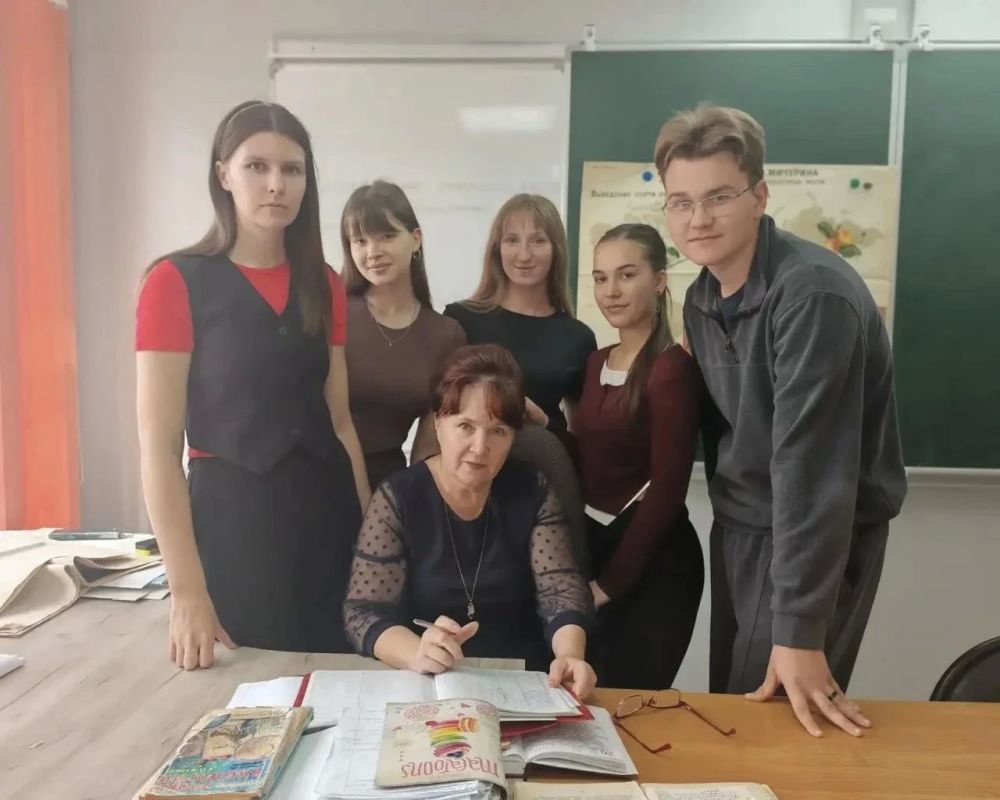 Павел Малков: С Днём учителя!. Настоящий педагог помогает ребёнку поверить в себя, увлечься новым делом и найти свой путь Павел Малков: С Днём учителя!. Настоящий педагог помогает ребёнку поверить в себя, увлечься новым делом и найти свой путь