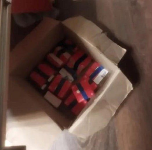 В Рязани заключён под стражу житель Томска, который наладил работу узла связи для украинского кол-центра В Рязани заключён под стражу житель Томска, который наладил работу узла связи для украинского кол-центра