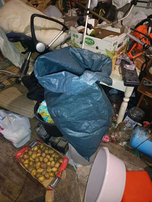 Арестован житель Рязани, в домовладении которого наркополицейские изъяли более 8,5 килограмма марихуаны Арестован житель Рязани, в домовладении которого наркополицейские изъяли более 8,5 килограмма марихуаны