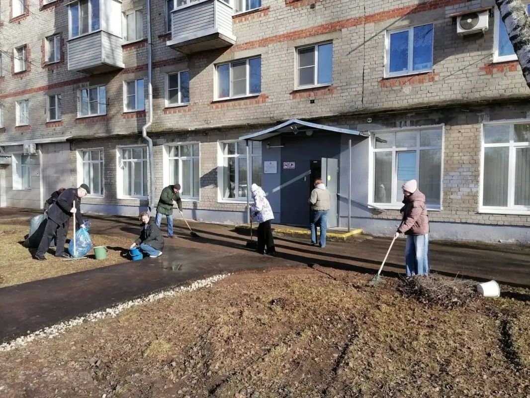 Учреждения культуры Рязани присоединились к общегородским субботникам
