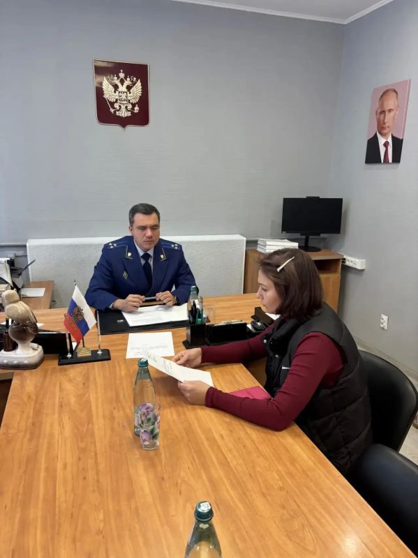 Первый заместитель прокурора области Антон Шумский провел личный прием граждан в Рыбновском муниципальном округе