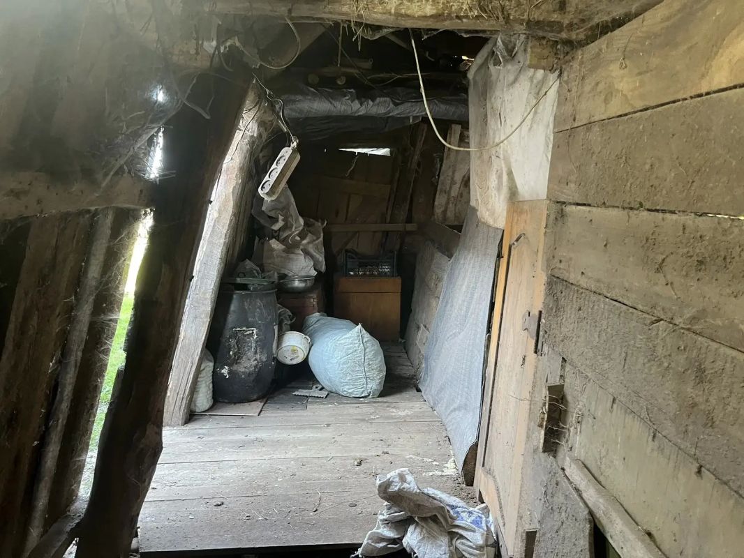 В Спасском районе полицейские изъяли у местного жителя более килограмма марихуаны и наркосодержащей конопли В Спасском районе полицейские изъяли у местного жителя более килограмма марихуаны и наркосодержащей конопли