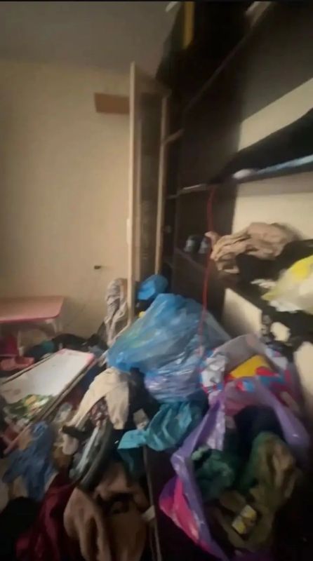 В городе Рязани полицейские помогли двоим малолетним детям, проживавшим в семье в антисанитарных условиях В городе Рязани полицейские помогли двоим малолетним детям, проживавшим в семье в антисанитарных условиях