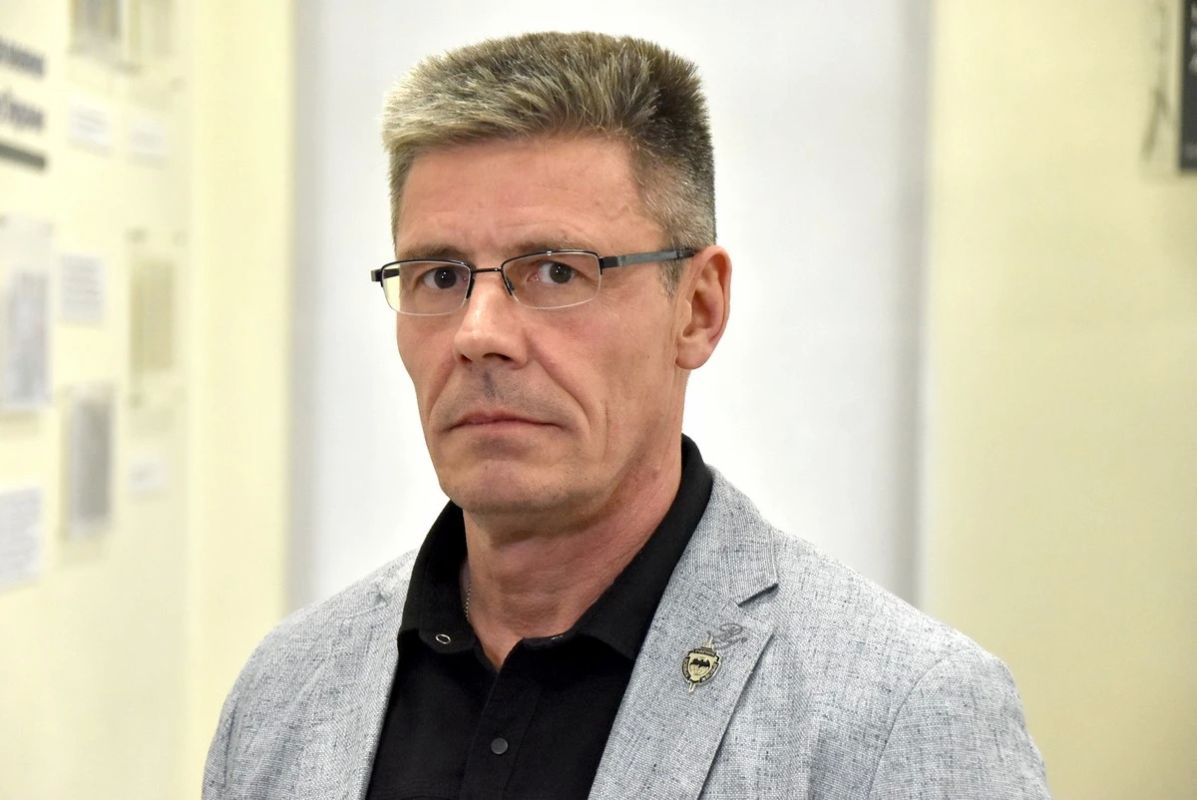 Директор Рязанского центра военно-патриотического воспитания «Зарница» Евгений Ведяшкин победил во всероссийском конкурсе наставников «Быть, а не казаться»