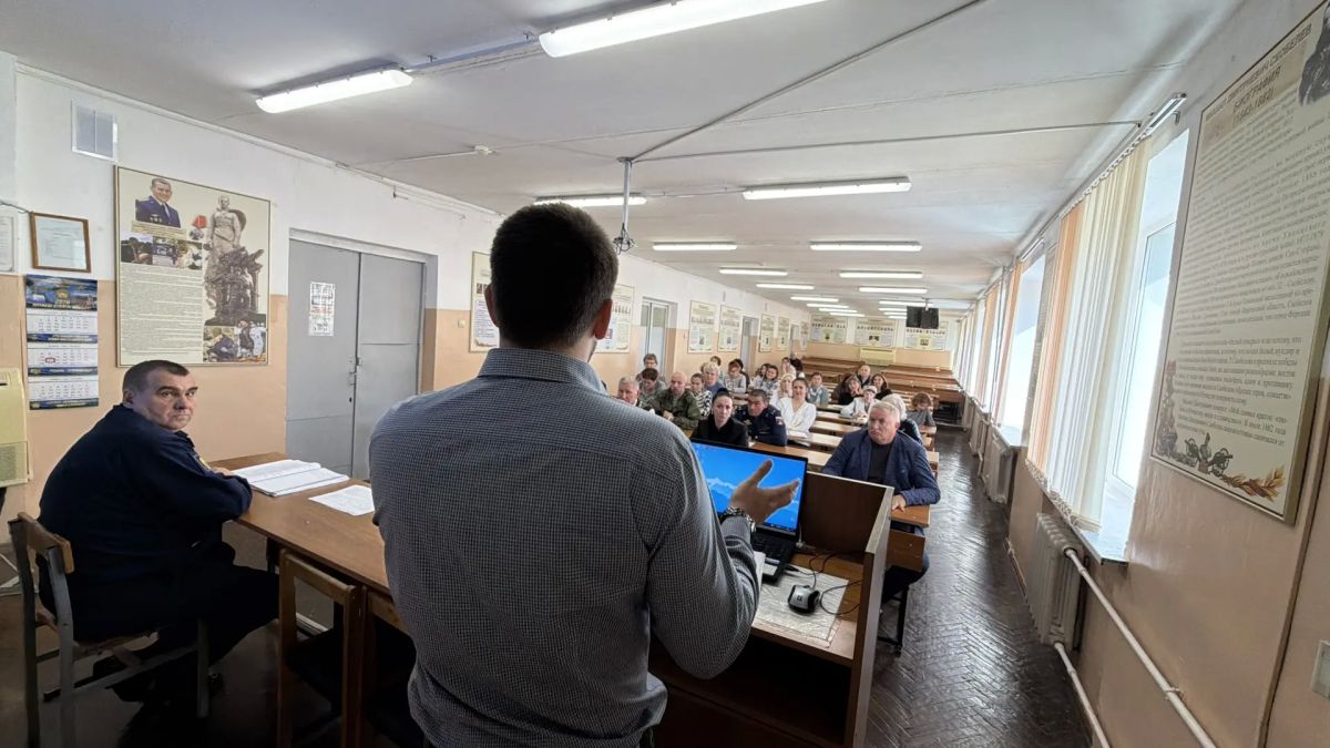 Сотрудники Центра по противодействию экстремизму УМВД России по Рязанской области провели мероприятие, посвящённое профилактике деструктивного влияния на молодёжь