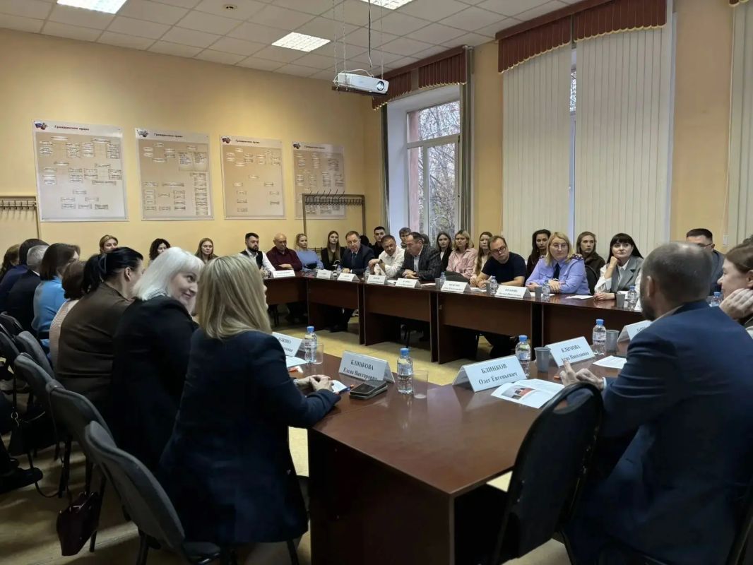 Сотрудник следственного управления принял участие в научно-практическом круглом столе Сотрудник следственного управления принял участие в научно-практическом круглом столе
