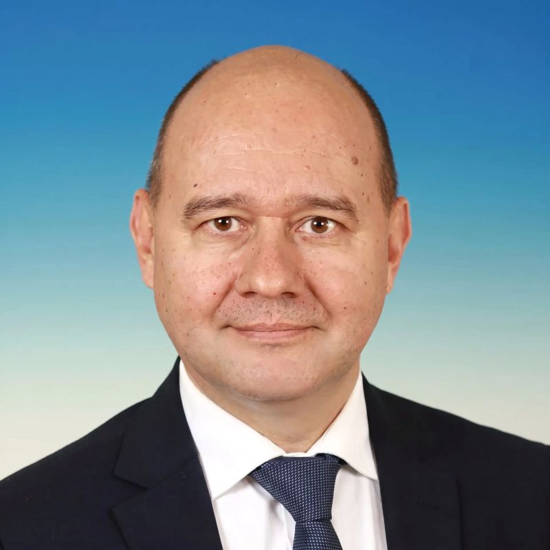 Яна Лантратова: Поздравляю Олега Юрьевича Леонова с назначением на должность Уполномоченного по правам человека в Рязанской области!