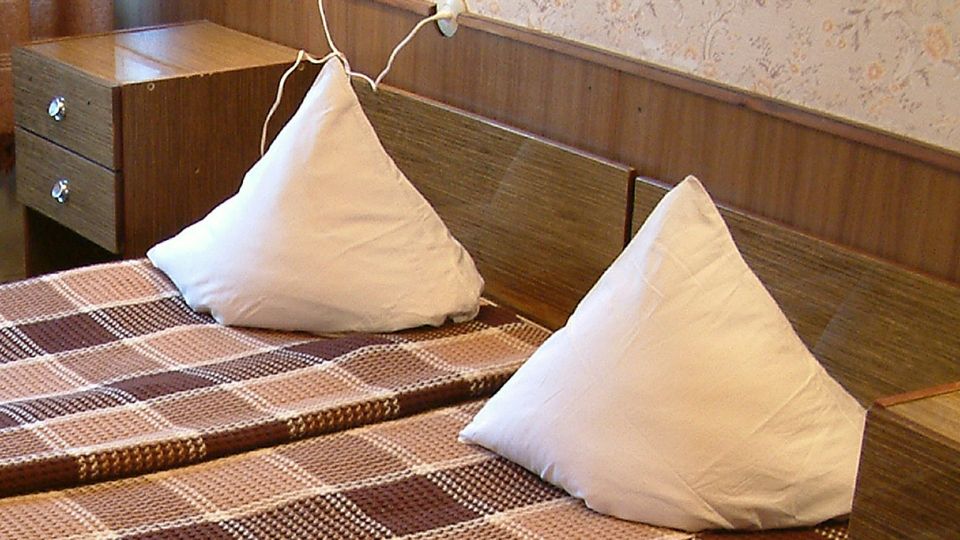 Мягко стелят — жестко спать: такую подушку нужно выкинуть из дома