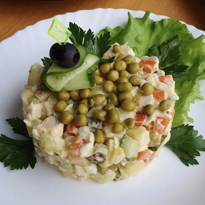 Легенды и цифры: как салат оливье стал символом праздников