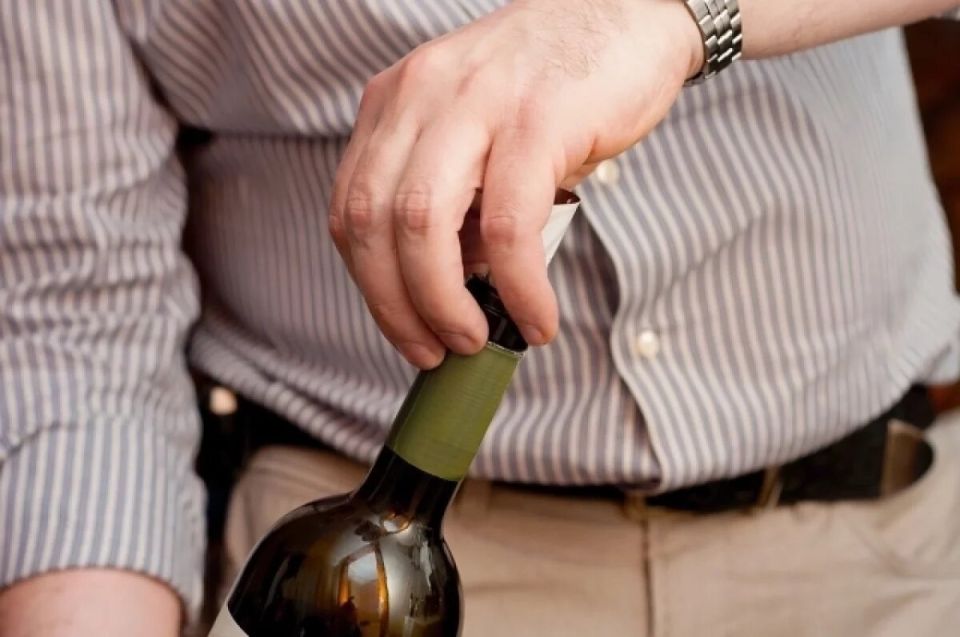 Как выбрать идеальное вино на Новый год: советы эксперта